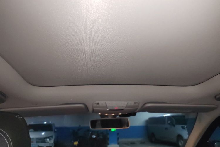 Used Mercedes-Benz C-Class 2019 Restyled C 260 L Sport Edition Headliner