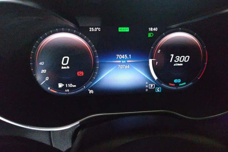 Used Mercedes-Benz C-Class 2019 C 260 Coupe Odometer Close Up