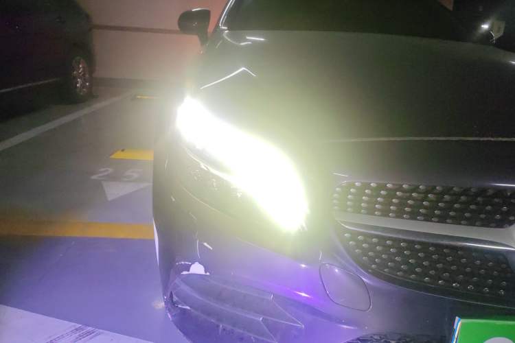 Used Mercedes-Benz C-Class 2019 C 260 Coupe Right Front Headlight
