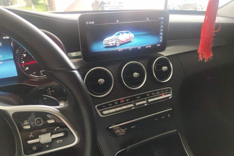 Used Mercedes-Benz C-Class 2019 C 180 L Fashion Edition Sport Version Audio And AC Panel