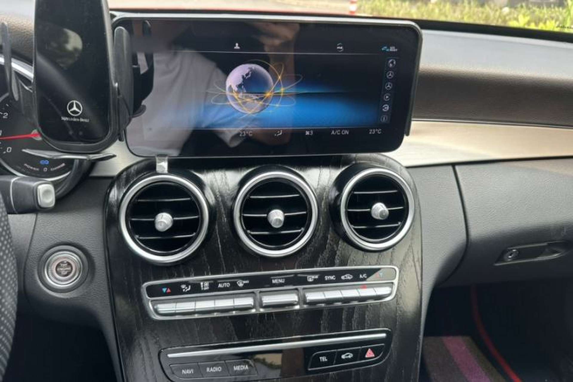 Used Mercedes-Benz C-Class 2019 C 260 Sport Edition Audio And AC Panel