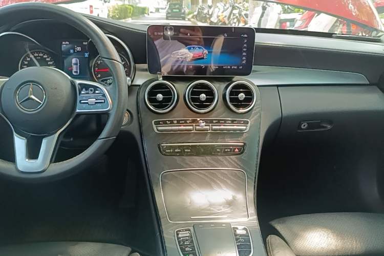 Used Mercedes-Benz C-Class 2019 C 260 L Sport Edition Audio And AC Panel