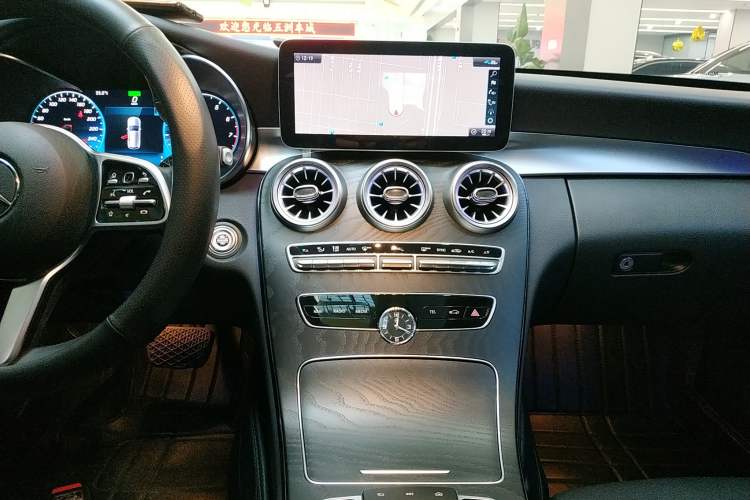 Used Mercedes-Benz C-Class 2019 C 260 Estate Audio And AC Panel