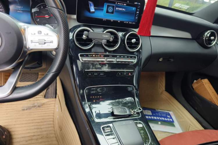 Used Mercedes-Benz C-Class 2019 C 260 Sport Edition Audio And AC Panel