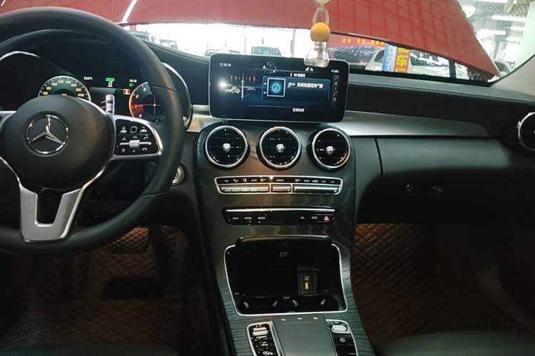 Used Mercedes-Benz C-Class 2019 Restyled C 260 L Sport Edition Audio And AC Panel
