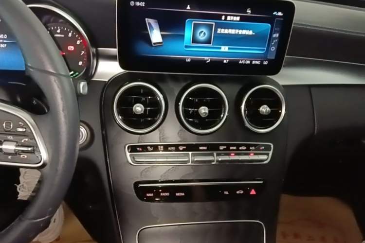 Used Mercedes-Benz C-Class 2019 C 260 L Sport Edition Audio And AC Panel