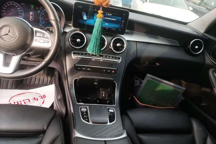 Used Mercedes-Benz C-Class 2019 Restyled C 260 L Sport Edition Audio And AC Panel