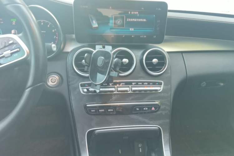 Used Mercedes-Benz C-Class 2019 C 260 L Sport Edition Audio And AC Panel