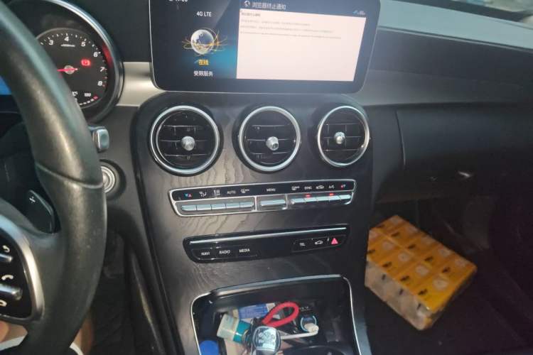 Used Mercedes-Benz C-Class 2019 C 180 L Fashion Edition Sport Version Audio And AC Panel