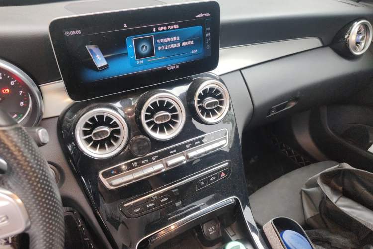 Used Mercedes-Benz C-Class 2019 C 260 Sport Edition Audio And AC Panel