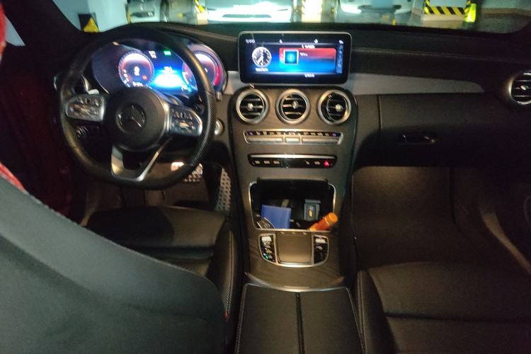 Used Mercedes-Benz C-Class 2019 C 260 Coupe Center Console