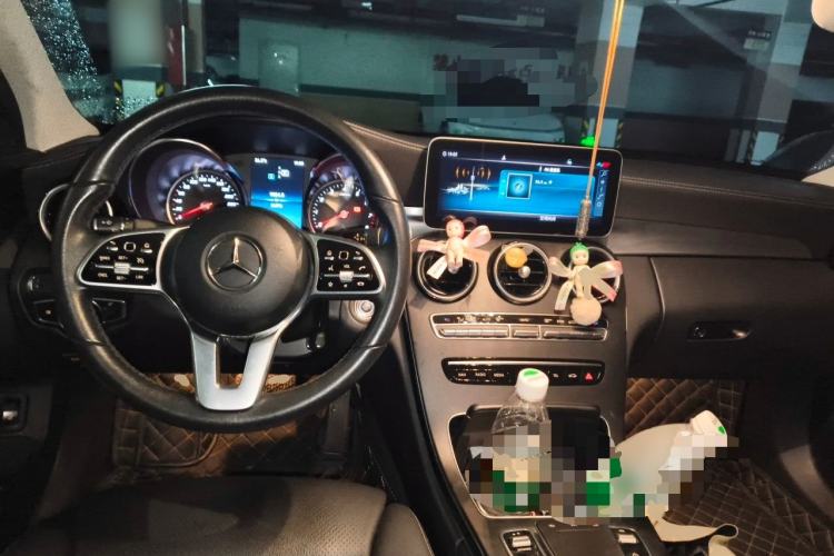Used Mercedes-Benz C-Class 2019 C 260 L Sport Edition Center Console