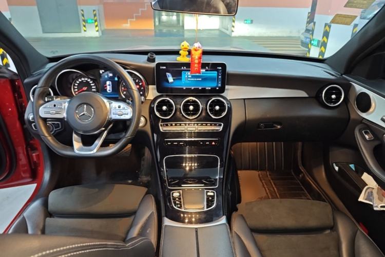 Used Mercedes-Benz C-Class 2019 C 260 Sport Edition Center Console