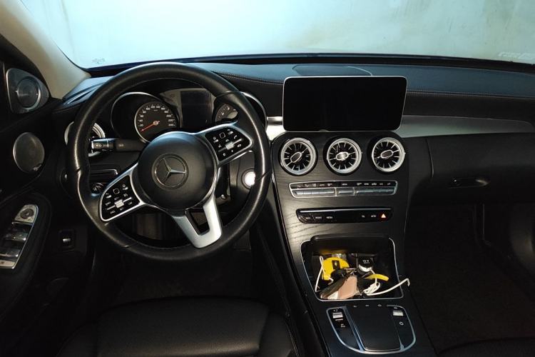 Used Mercedes-Benz C-Class 2019 C 180 L Fashion Model Center Console