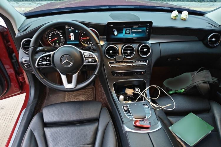 Used Mercedes-Benz C-Class 2019 C 180 L Fashion Edition Sport Version Center Console