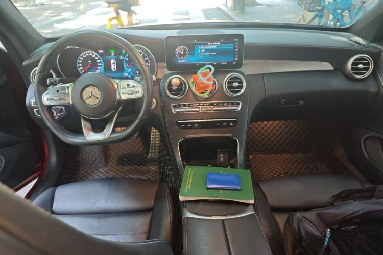 Used Mercedes-Benz C-Class 2019 C 260 Coupe Center Console