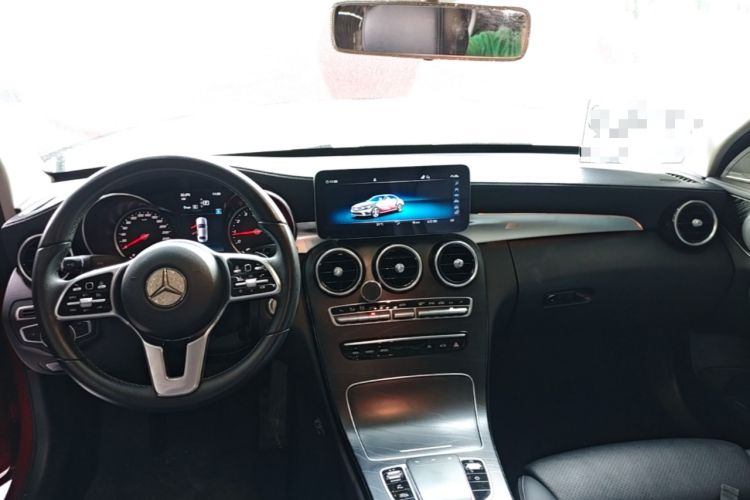 Used Mercedes-Benz C-Class 2019 C 180 L Fashion Edition Sport Version Center Console