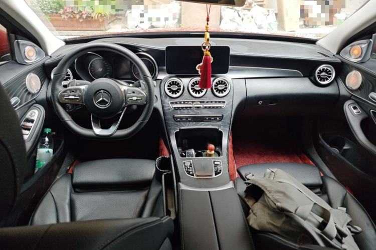 Used Mercedes-Benz C-Class 2019 C 180 L Fashion Edition Sport Version Center Console