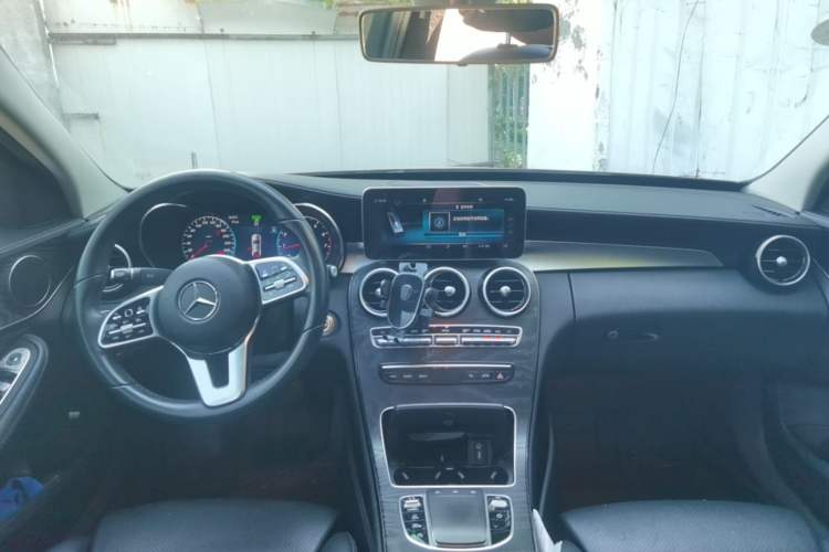 Used Mercedes-Benz C-Class 2019 C 260 L Sport Edition Center Console