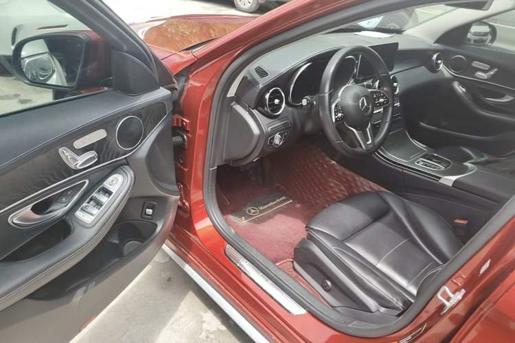 Used Mercedes-Benz C-Class 2019 Restyled C 260 L Sport Edition Driver Seat