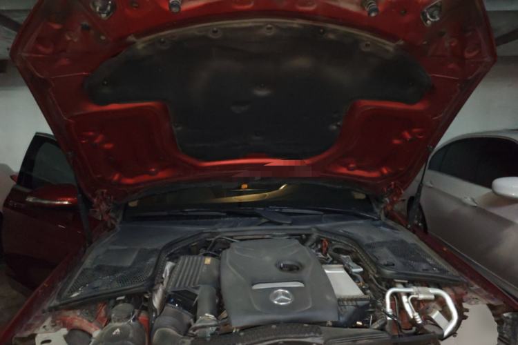 Used Mercedes-Benz C-Class 2019 C 180 L Fashion Edition Sport Version Engine Bay