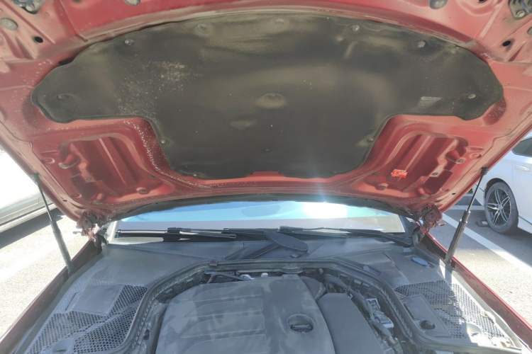 Used Mercedes-Benz C-Class 2019 Restyled C 260 L Sport Edition Engine Bay