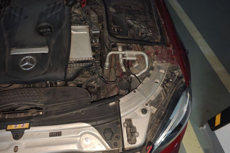 Used Mercedes-Benz C-Class 2019 C 180 L Fashion Edition Sport Version Engine Bay Left
