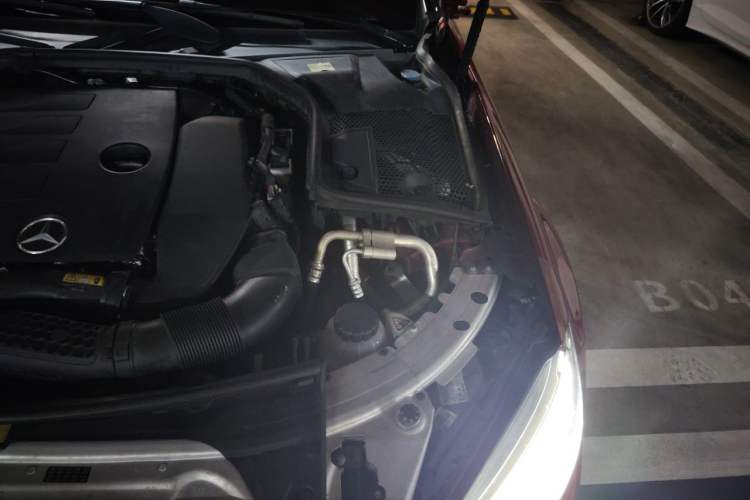 Used Mercedes-Benz C-Class 2019 C 260 L Sport Edition Engine Bay Left