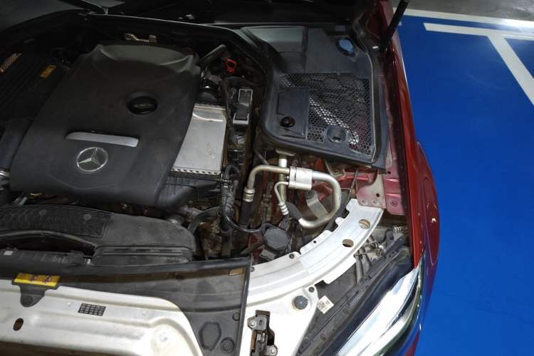 Used Mercedes-Benz C-Class 2019 C 180 L Fashion Model Engine Bay Left