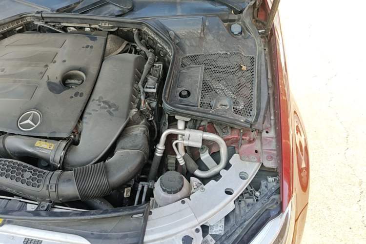 Used Mercedes-Benz C-Class 2019 C 260 L Sport Edition Engine Bay Left