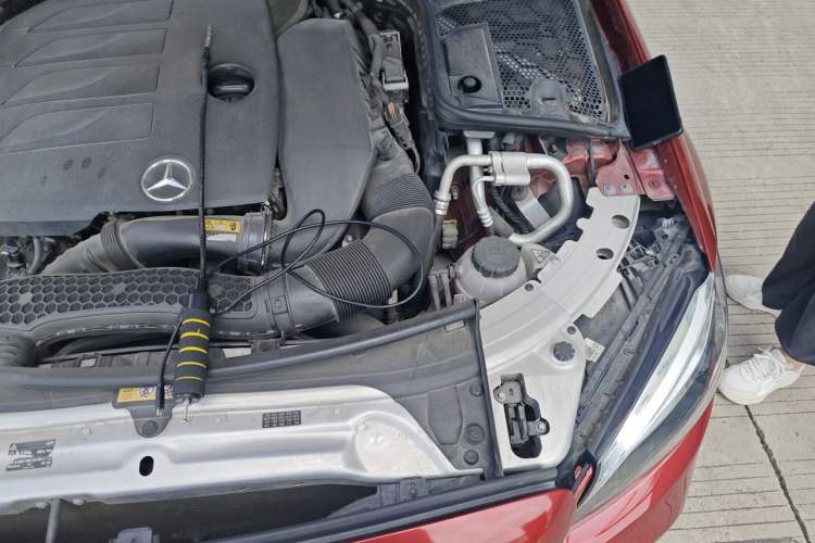 Used Mercedes-Benz C-Class 2019 C 260 L Sport Edition Engine Bay Left