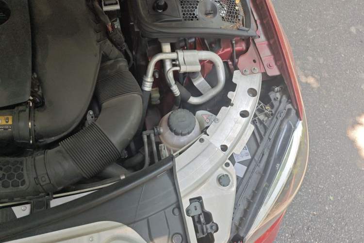 Used Mercedes-Benz C-Class 2019 C 260 Coupe Engine Bay Left