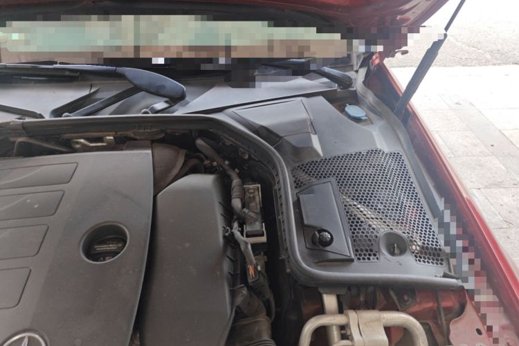 Used Mercedes-Benz C-Class 2019 C 260 Sport Edition Engine Bay Left