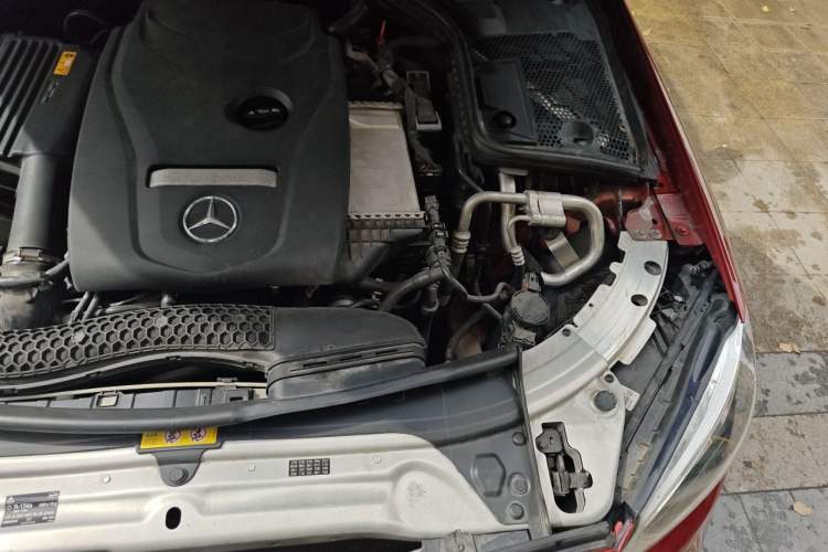 Used Mercedes-Benz C-Class 2019 C 180 L Fashion Edition Sport Version Engine Bay Left