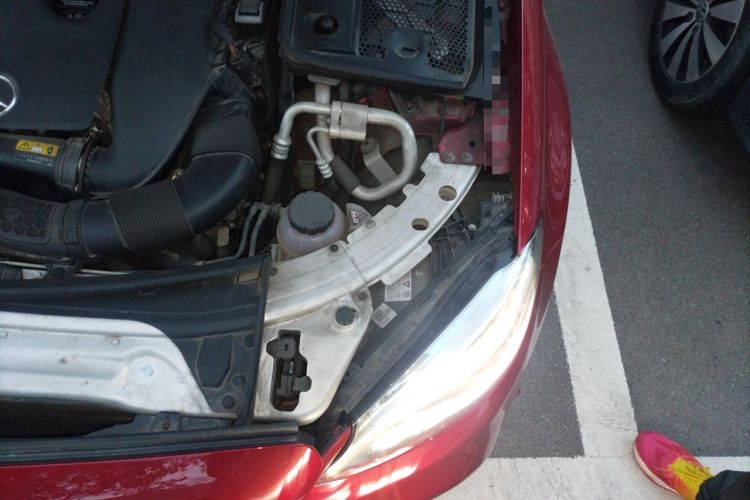 Used Mercedes-Benz C-Class 2019 C 260 L Sport Edition Engine Bay Left