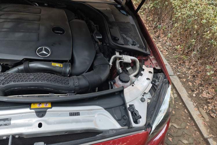 Used Mercedes-Benz C-Class 2019 C 260 L Sport Edition Engine Bay Left