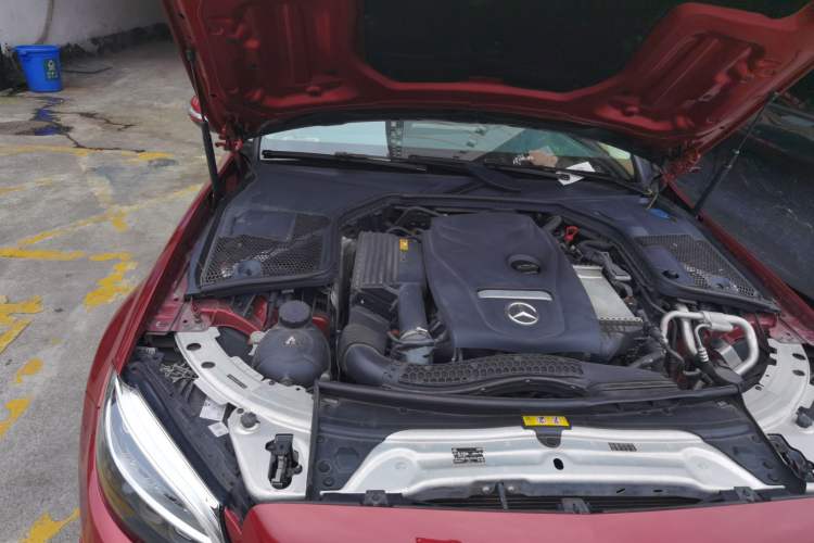 Used Mercedes-Benz C-Class 2019 C 180 L Fashion Edition Sport Version Engine Bay Right