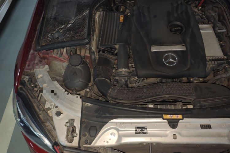 Used Mercedes-Benz C-Class 2019 C 180 L Fashion Edition Sport Version Engine Bay Right