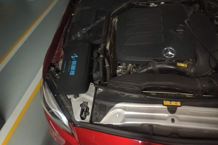Used Mercedes-Benz C-Class 2019 C 260 Estate Engine Bay Right