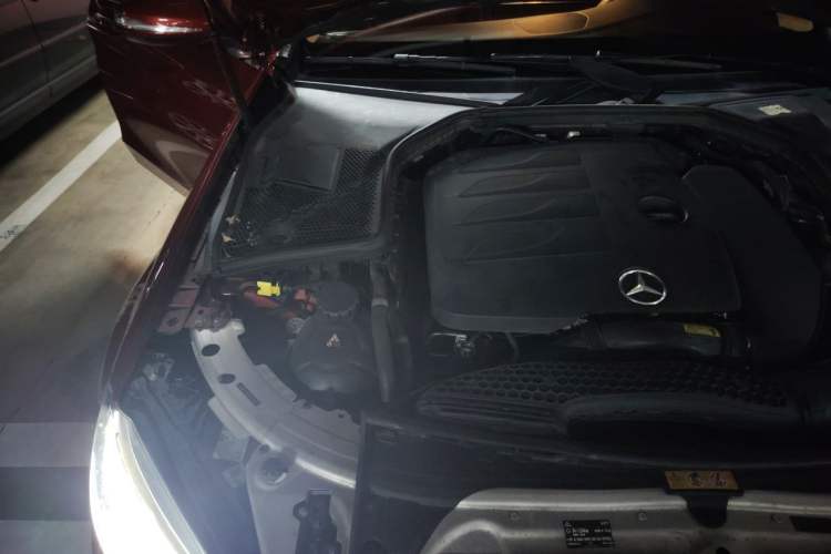 Used Mercedes-Benz C-Class 2019 C 260 L Sport Edition Engine Bay Right