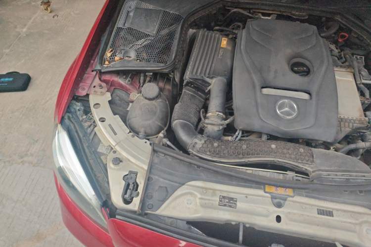 Used Mercedes-Benz C-Class 2019 C 180 L Fashion Edition Sport Version Engine Bay Right