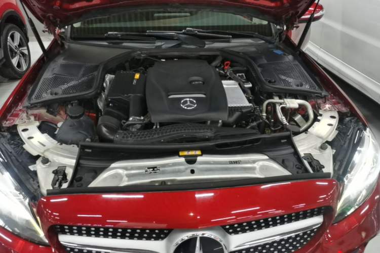 Used Mercedes-Benz C-Class 2019 C 180 L Fashion Edition Sport Version Engine Bay
