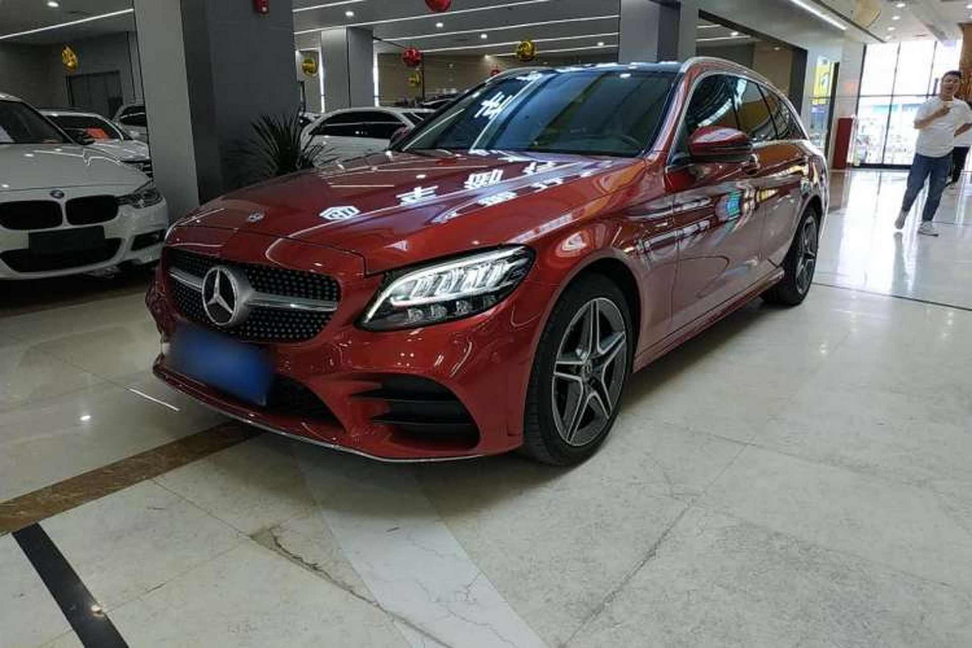 Used Mercedes-Benz C-Class 2019 C 260 Estate Front Left 45 Deg