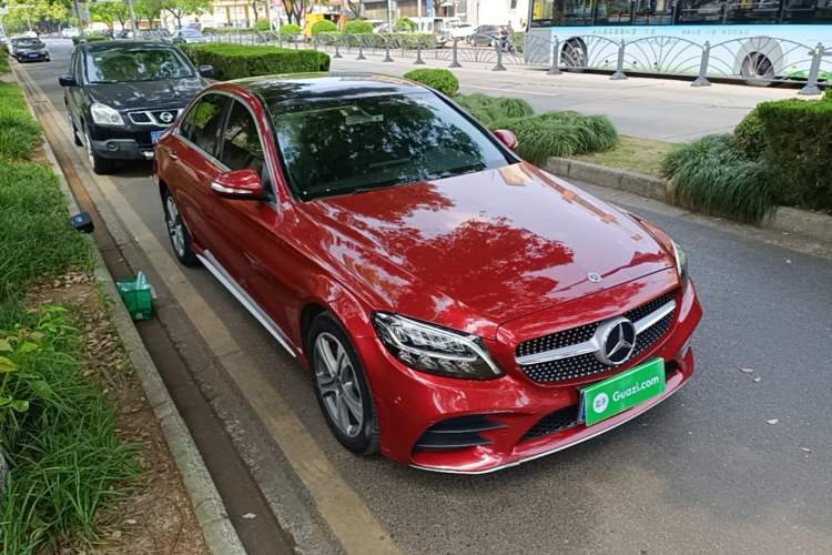 Used Mercedes-Benz C-Class 2019 C 260 L Sport Edition Front Right 45 Deg