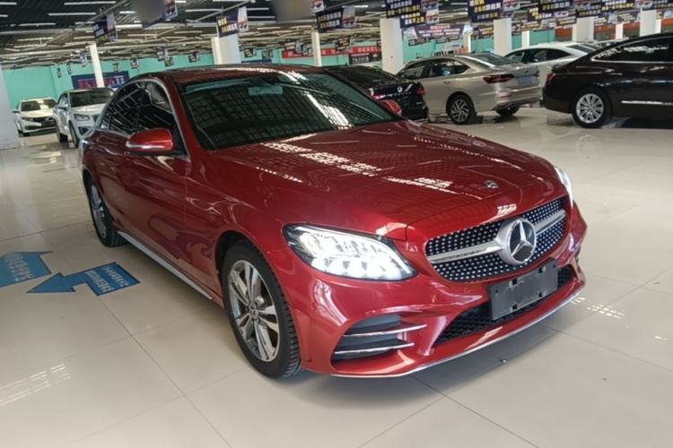 Used Mercedes-Benz C-Class 2019 C 180 L Fashion Edition Sport Version Front Right 45 Deg