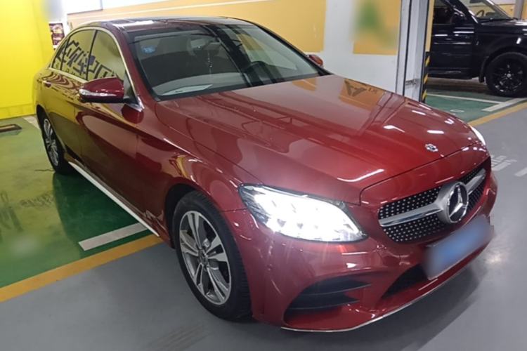Used Mercedes-Benz C-Class 2019 C 180 L Fashion Edition Sport Version Front Right 45 Deg