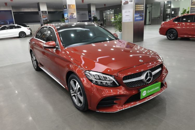 Used Mercedes-Benz C-Class 2019 Restyled C 260 L Sport Edition Front Right 45 Deg