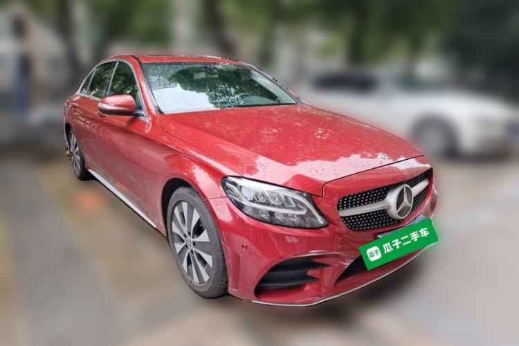 Used Mercedes-Benz C-Class 2019 C 180 L Fashion Edition Sport Version Front Right 45 Deg