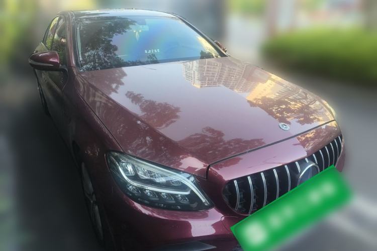 Used Mercedes-Benz C-Class 2019 Restyled C 260 L Sport Edition Front Right 45 Deg