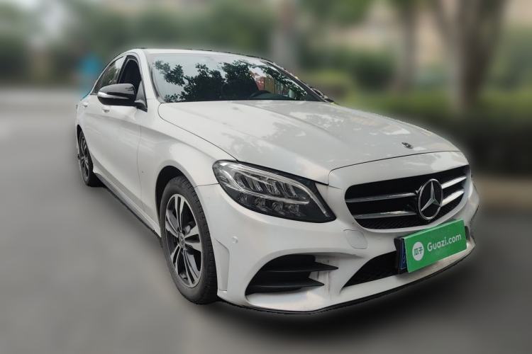 Used Mercedes-Benz C-Class 2019 C 260 Sport Edition Front Right 45 Deg